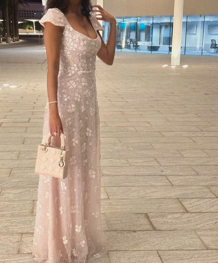 Elegantes, rückenfreies, kurzärmeliges A-Linien-Abendkleid mit Blumenmuster, Modell AB920