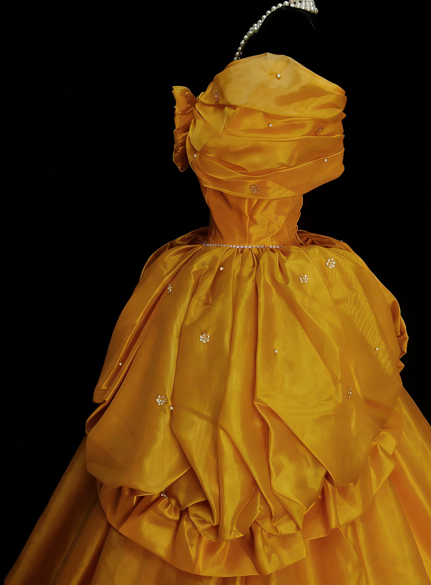 Jolie robe de bal jaune en organza, épaules dénudées, robes de demoiselle d'honneur pour Quinceanera N2143
