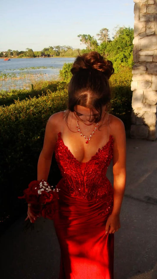 Glänzende Ballkleider Meerjungfrau Sweetheart Rot Satin mit Perlen Abend Langes Festliches Kleid N4764