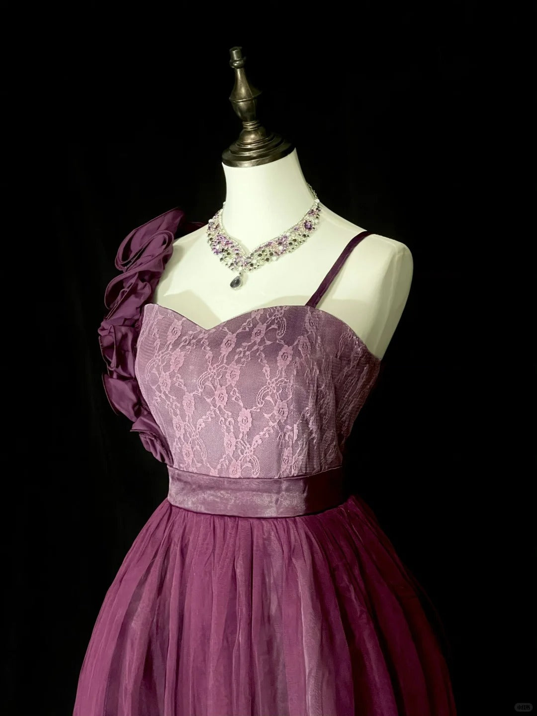 Robe de bal vintage asymétrique en tulle violet, inspiration années 2000, robe de bal courte, inspiration robe de soirée N1355