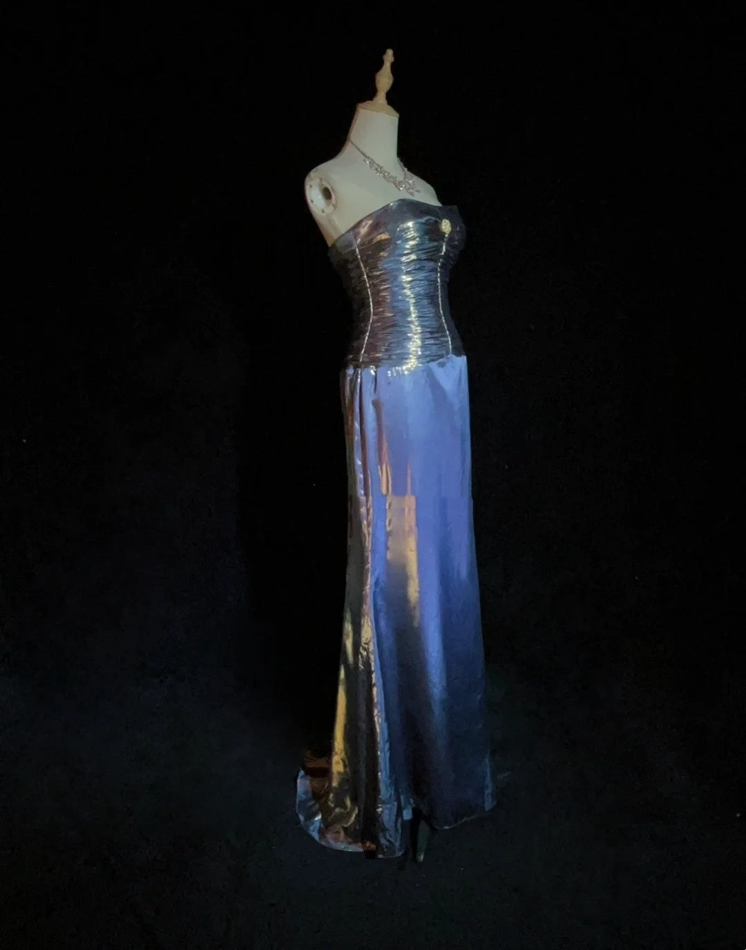 Robes esthétiques de bal vintage bleu marine coupe trapèze avec perles longue robe de soirée N3025