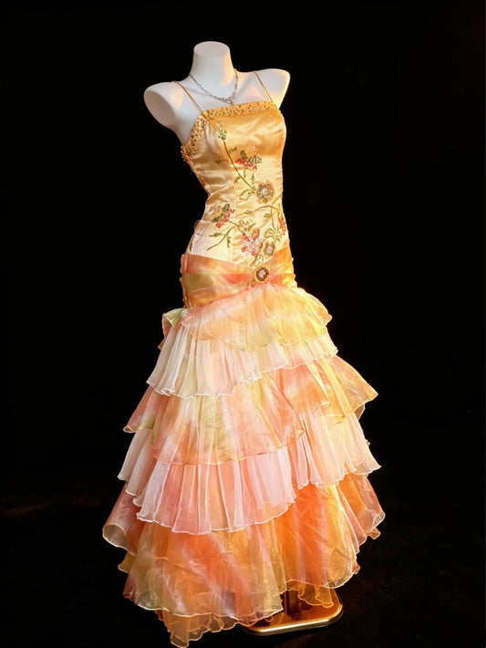 Vintage Abschlussballkleider 90er Jahre Formelle Meerjungfrau Spaghettiträger Farbverlauf Farben Orange mit Perlen Lange Partykleider N4476