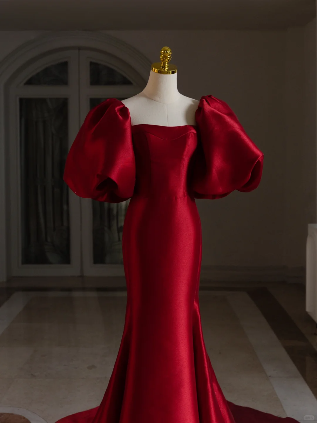 Vintage Mermaid Square Neck Short Puffy Sleeves Red Satin Long Prom Dresses Evening Gowns A001
