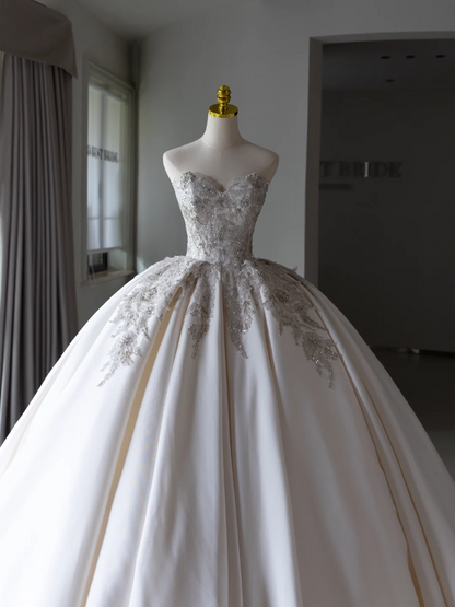 Simple Ball Gown White Sweetheart Satin Appliques Lace Wedding Dress Satin Brides Dress A002