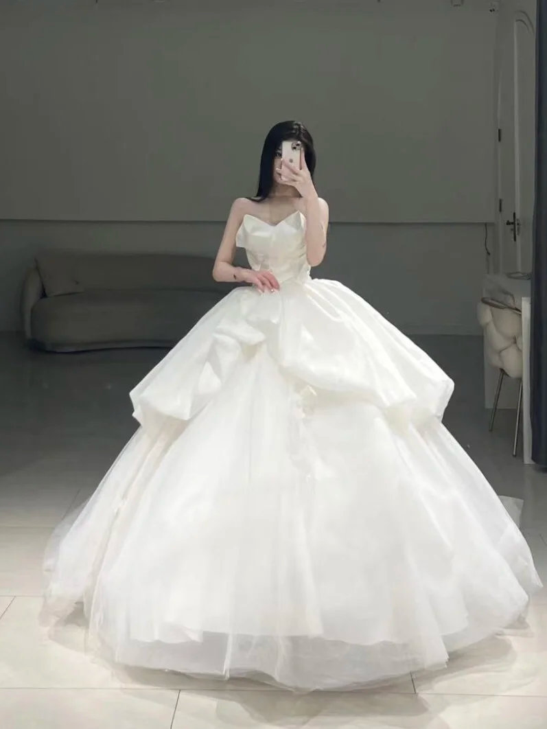 Zeitloses Ballkleid Sweetheart Weiß Plissee Langes Tüll Brautkleid Schöne Formale Süße Brautkleider A100