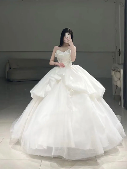 Zeitloses Ballkleid Sweetheart Weiß Plissee Langes Tüll Brautkleid Schöne Formale Süße Brautkleider A100
