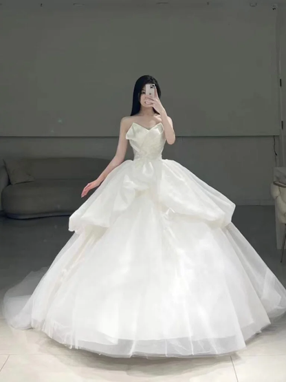 Zeitloses Ballkleid Sweetheart Weiß Plissee Langes Tüll Brautkleid Schöne Formale Süße Brautkleider A100