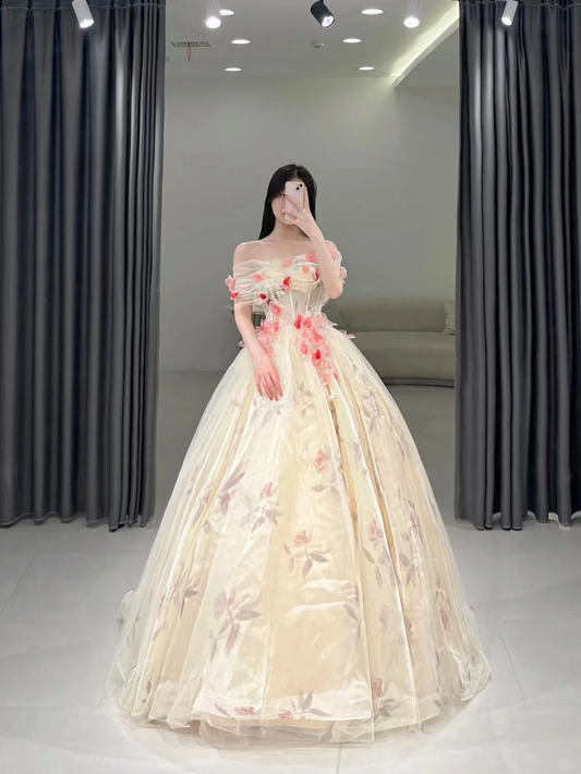 Süßes Ballkleid aus der Schulter Floral Tüll langes Quinceanera-Kleid Wunderschöne Quinceanera-Kleider Sweet 15 16 Kleid A111