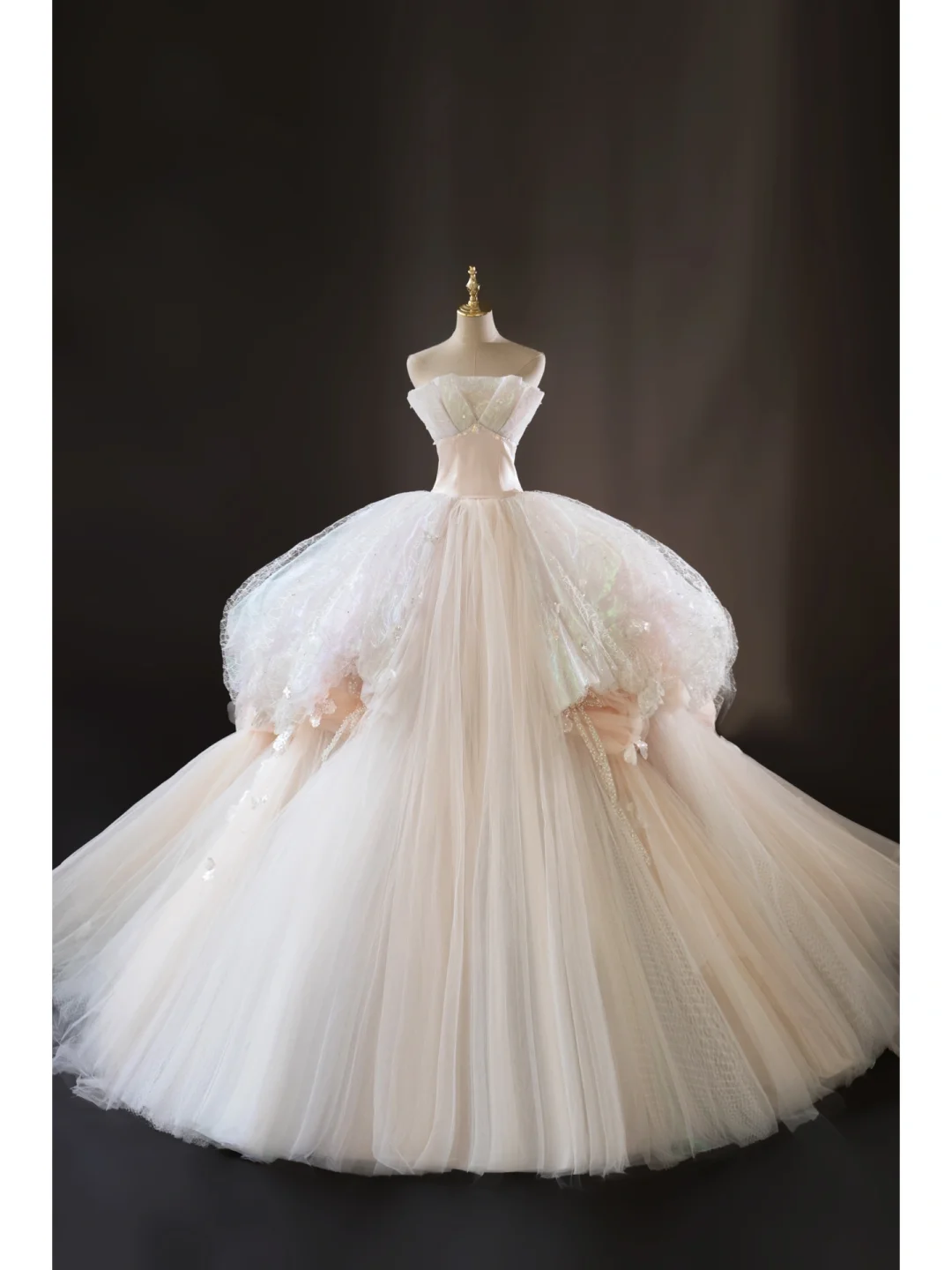 Princess Women's Wedding Dress With Lace for Bride Strapless Brides Dress Ball Gowns AB901
