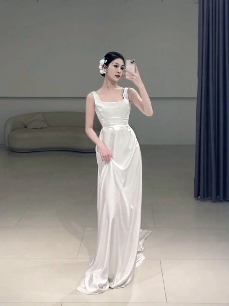 Zeitloses A-Linie Square Neck White Satin Langes Brautkleid Schöne formelle süße Brautkleider A101