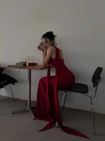 Elegantes rotes Meerjungfrauen-Abendkleid mit Spaghettiträgern und Schal – ästhetisches Design für Teenager, festliche Abendgarderobe, Party-Outfit, Ballkleid AB1116