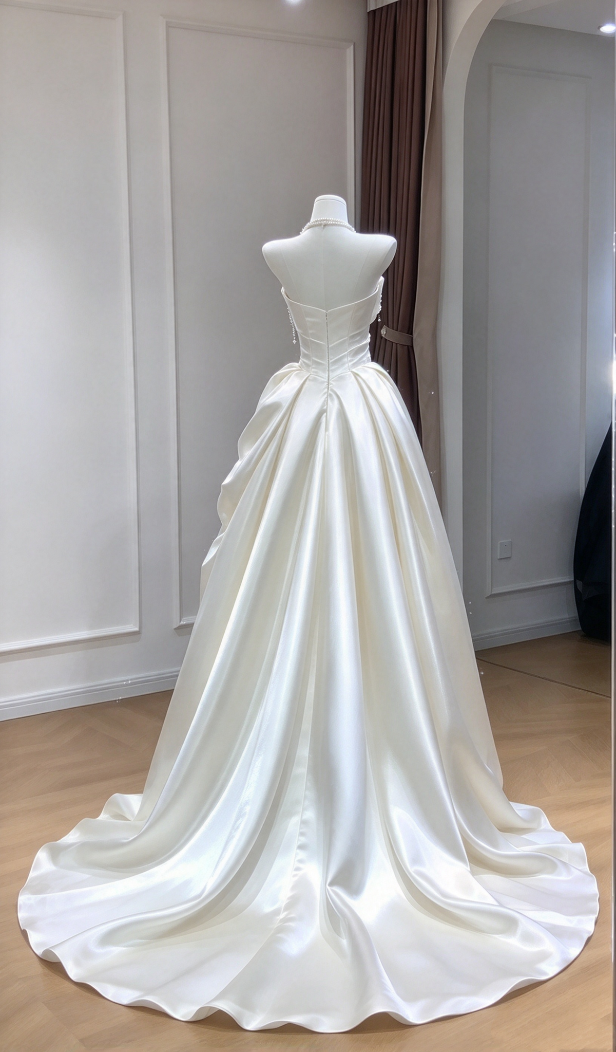 Robe de mariée rétro années 60, coupe trapèze, bustier, en satin froncé, tailles petites et grandes, collection printemps-été AB1484