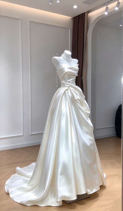 Robe de mariée rétro années 60, coupe trapèze, bustier, en satin froncé, tailles petites et grandes, collection printemps-été AB1484