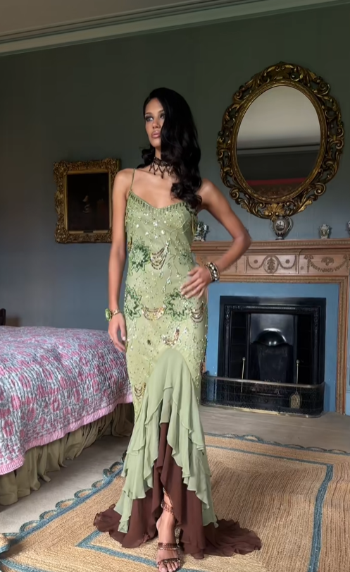 Sexy Ballkleid mit hohem/tiefem Saum, Spaghettiträgern, salbeigrünem Chiffon mit Perlen, halbformelles Abschlussballkleid für Teenager und Gymnasien AB1951