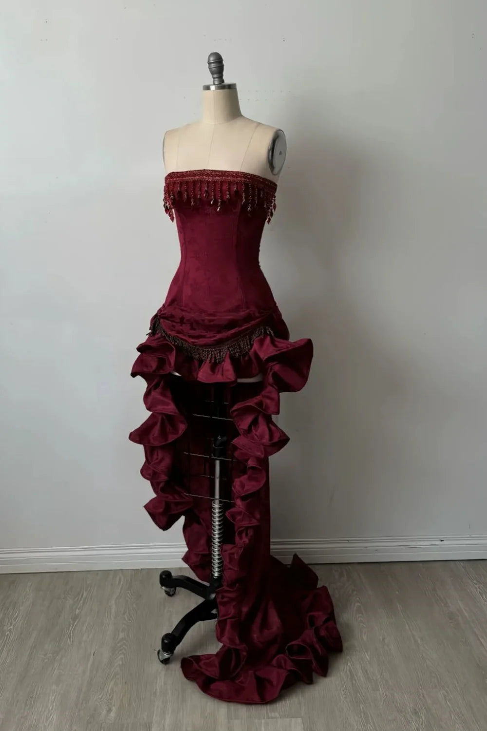 Modest High Low Strapless Burgundy Satin Prom Dresses With Beads Evening Party Formal Gown 18th Birthday Gowns AB797