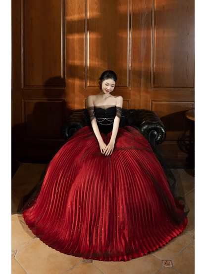 Einzigartiges schulterfreies Ballkleid aus rotem und schwarzem Tüll mit Falten, lang, für Quinceañera, Sweet 15 oder 16 Jahre, Geburtstag, AB847