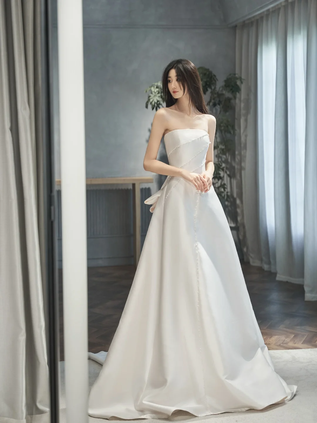 Damen-Brautkleid, trägerlos, ärmellos, plissiert, bodenlang, A-Linie, AB892
