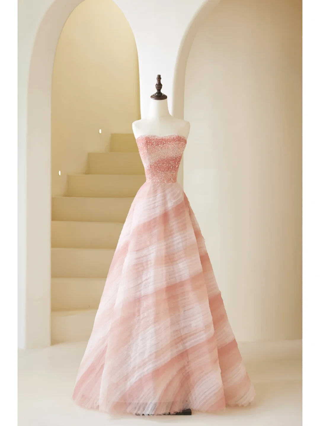 Robe de bal élégante sans bretelles en tulle rose, robe de soirée charmante, robe d'invitée de mariage tendance AB1015