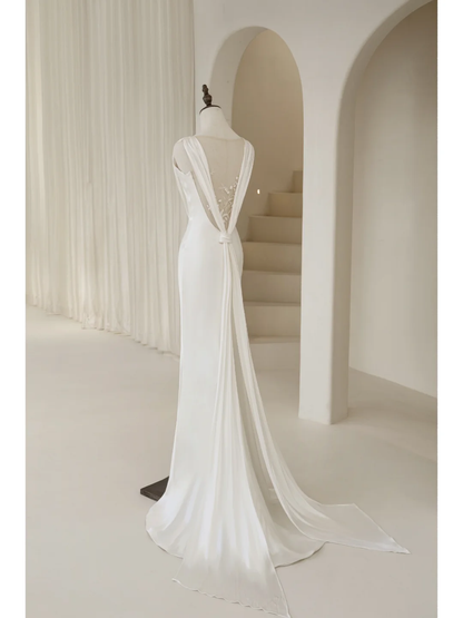 Robe de mariée longue sirène intemporelle en satin blanc à col en V, style simple et élégant, idéale pour l'été (AB874)