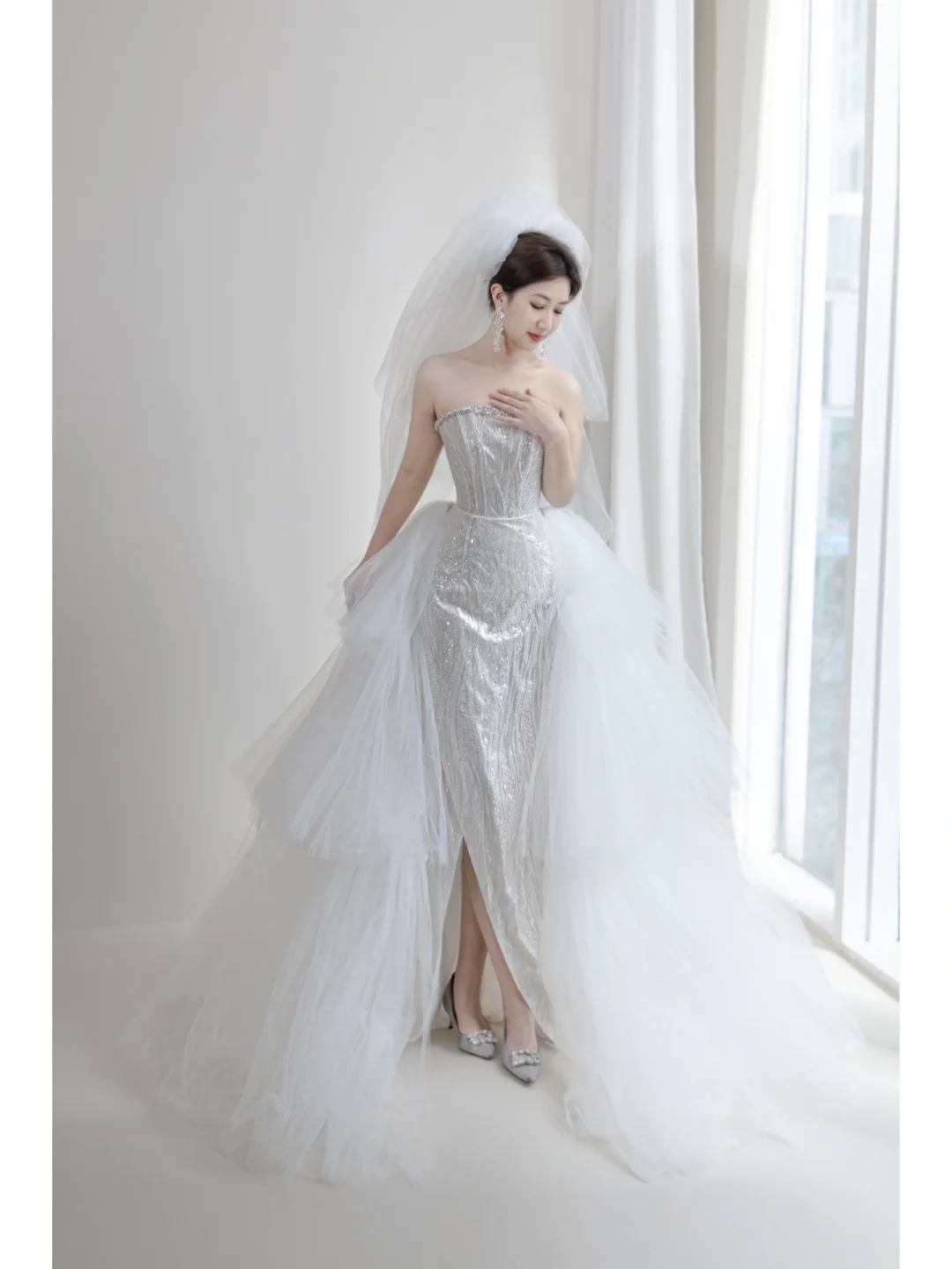 Sparkly Mermaid Strapless Women's Silver Wedding Dress With Sequin Slit Long Bride Dress AB885