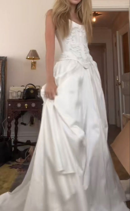 Robe de mariée intemporelle coupe trapèze, dos lacé, bustier, robe de mariée simple et longue, magnifique robe de mariée AB939