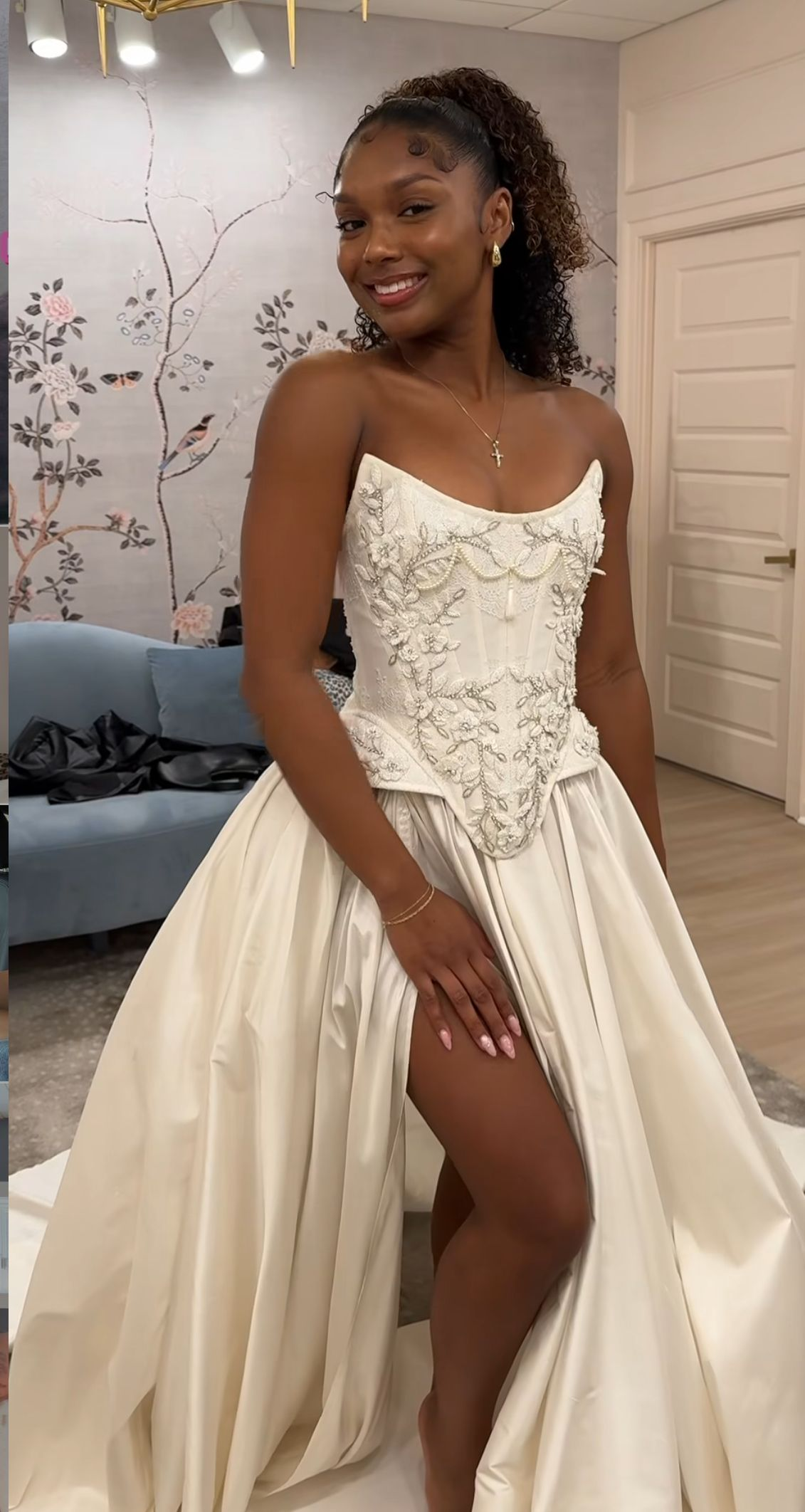 Robe de mariée intemporelle coupe trapèze, dos lacé, bustier, robe de mariée simple et longue, magnifique robe de mariée AB939