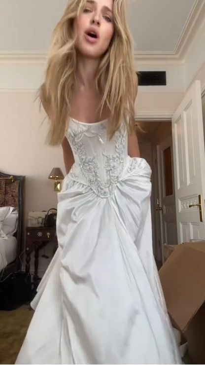 Robe de mariée intemporelle coupe trapèze, dos lacé, bustier, robe de mariée simple et longue, magnifique robe de mariée AB939
