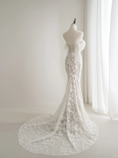 Zeitloses weißes Meerjungfrauen-Brautkleid mit Herzausschnitt, Ärmeln und Spitzenapplikationen für die Braut (Modell AC001)