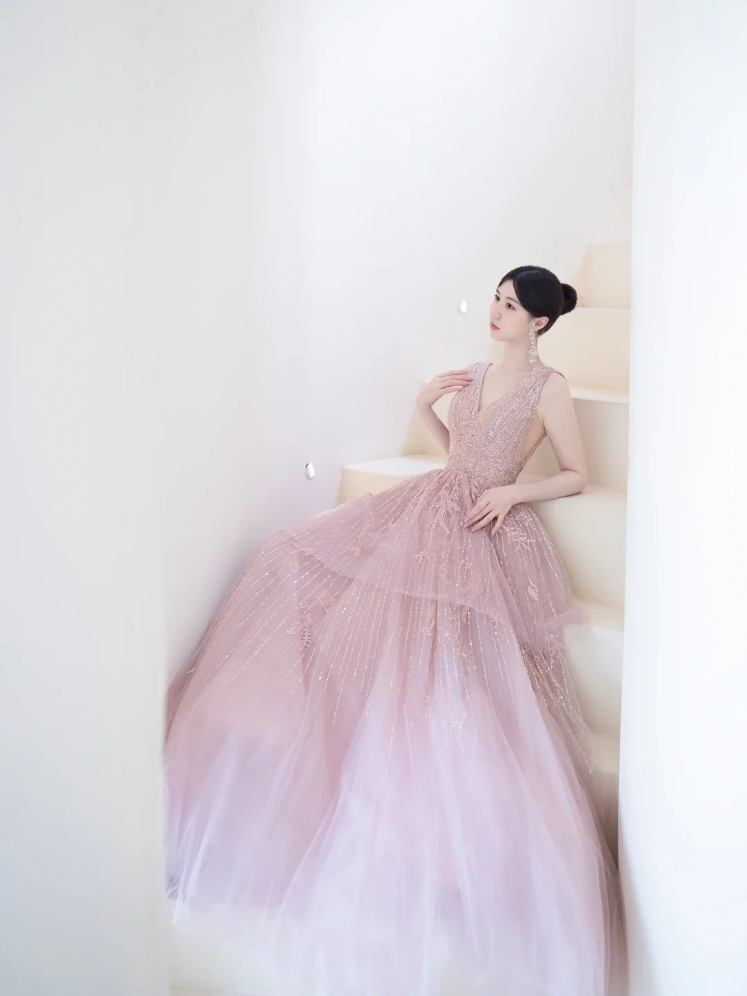 Elegantes, trägerloses Ballkleid aus schokoladenbraunem Tüll mit Perlenbesatz, langes Partykleid, Abendkleid AC027