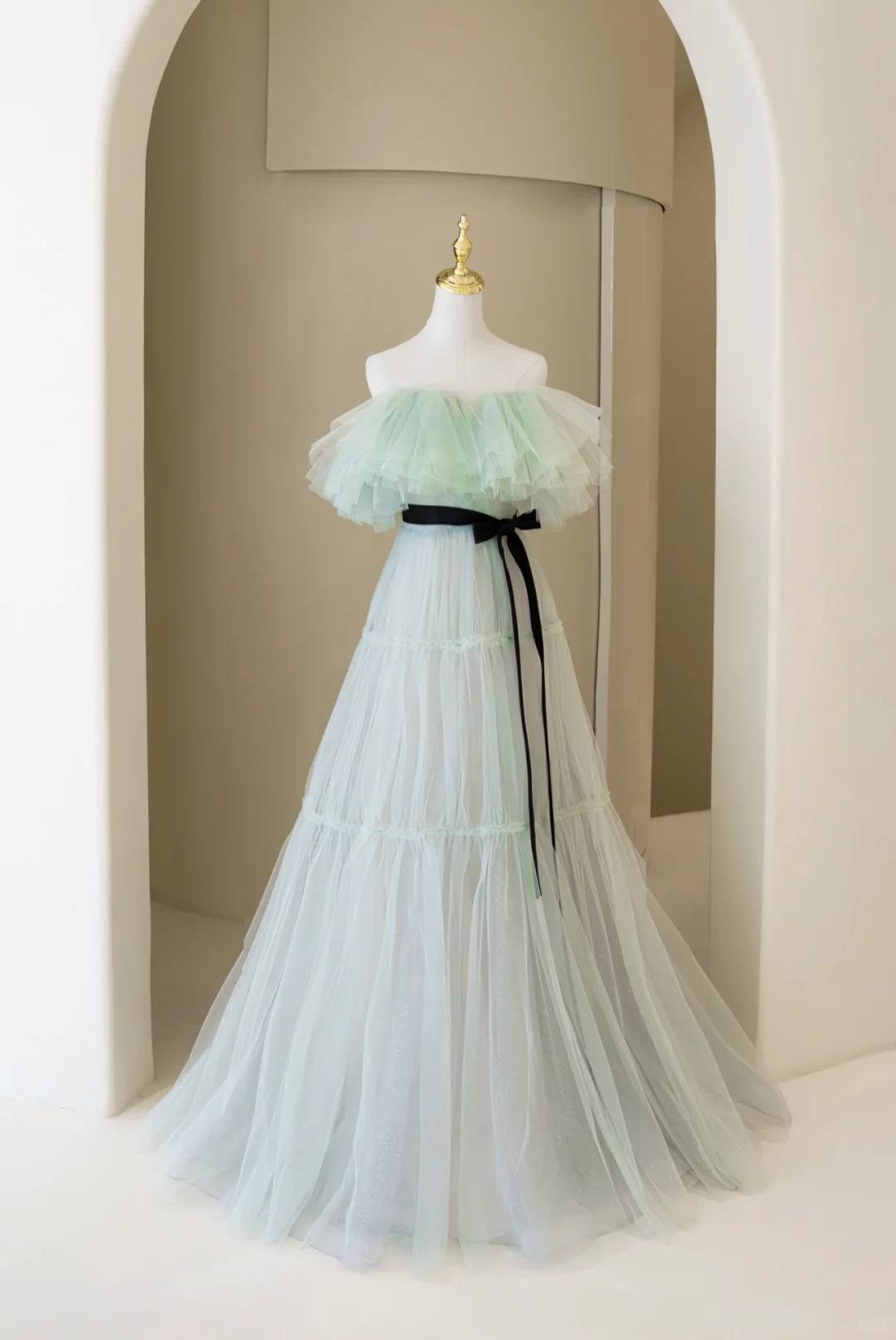 Bezauberndes, schulterfreies, mintgrünes Tüll-Abendkleid – ein echter Hingucker zum 18. Geburtstag (AB858)