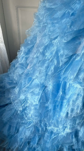 Langes blaues Sweet-16-Kleid mit Herzausschnitt, ärmelloses Ballkleid zum sechzehnten Geburtstag RC0371