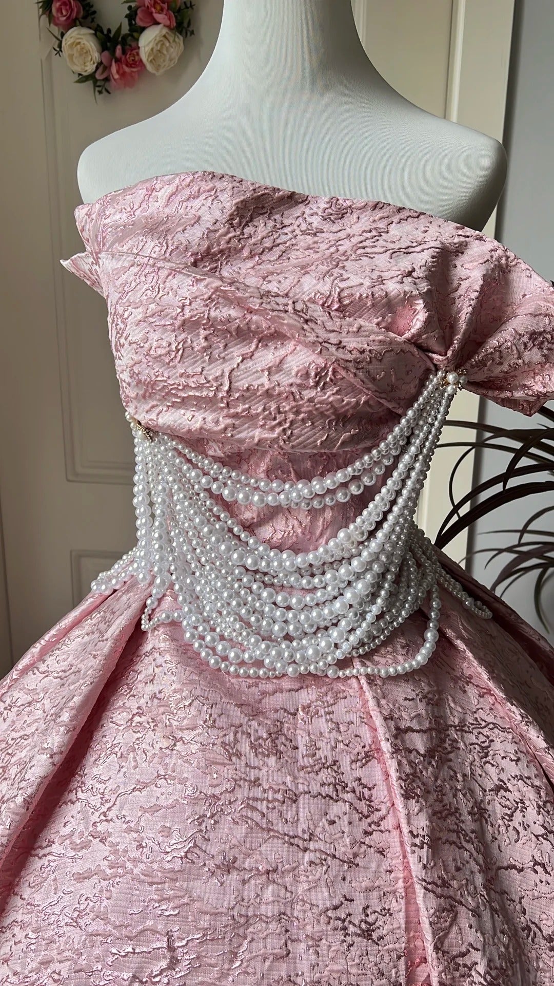 Sweet 16 Kleider Lang Pink Trägerloses Ballkleid Ärmelloses Sweet Sixteen Geburtstagskleid RC0372