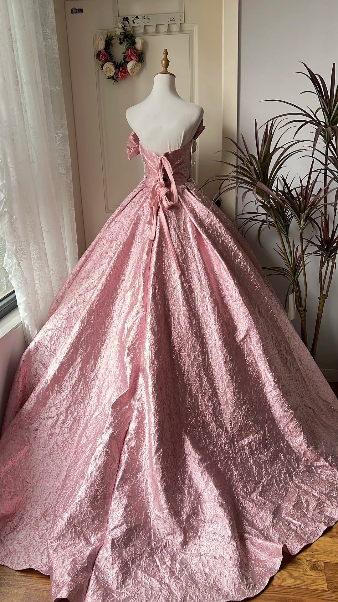 Sweet 16 Kleider Lang Pink Trägerloses Ballkleid Ärmelloses Sweet Sixteen Geburtstagskleid RC0372