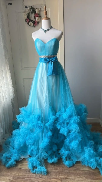 Langes Sweet-16-Kleid mit Herzausschnitt, blaues Tüll-Ballkleid, ärmelloses Geburtstagskleid für den 16. Geburtstag RC0373