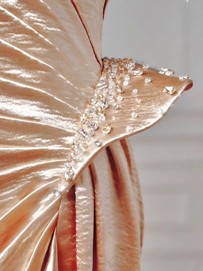Elegantes, trägerloses Meerjungfrauen-Abendkleid in Gold mit Perlenstickerei – ein beeindruckendes, langes Abendkleid für Teenager und Schülerinnen (AQ003)