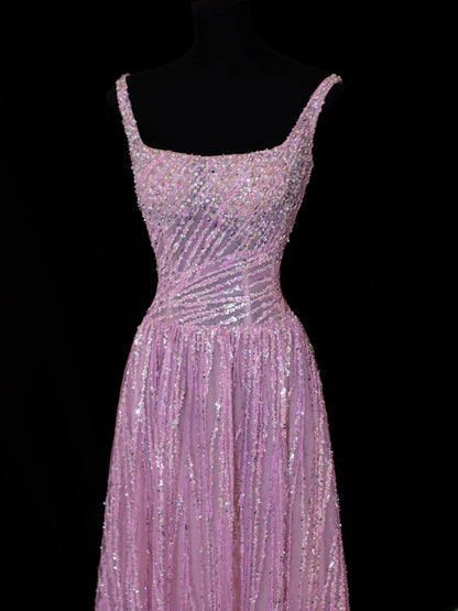 Preiswertes, paillettenbesetztes, formelles A-Linien-Kleid im Stil der 1950er Jahre mit eckigem Ausschnitt, rosa Falten und Perlenbesatz – ein beeindruckendes langes Ballkleid oder Abendkleid für festliche Anlässe (SA004).
