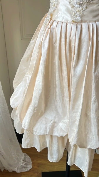Sexy A-Linien Homecoming-Kleid mit Herzausschnitt, champagnerfarbenes Spitzen- und Satinkleid für Partys RC0374