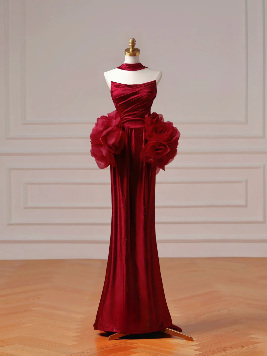 Elegantes, burgunderrotes Meerjungfrauen-Abendkleid mit Falten – ein beeindruckendes, langes Abendkleid für Teenager und Schülerinnen (AQ004).