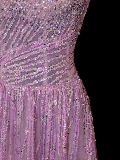 Preiswertes, paillettenbesetztes, formelles A-Linien-Kleid im Stil der 1950er Jahre mit eckigem Ausschnitt, rosa Falten und Perlenbesatz – ein beeindruckendes langes Ballkleid oder Abendkleid für festliche Anlässe (SA004).