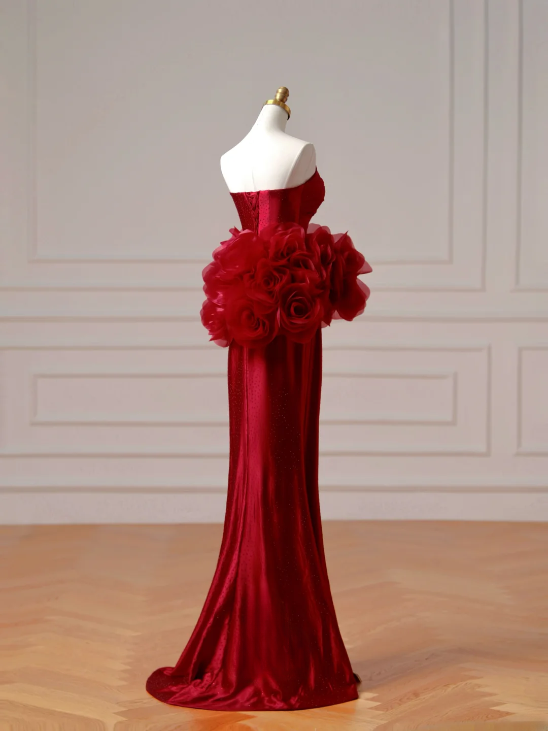 Elegantes, burgunderrotes Meerjungfrauen-Abendkleid mit Falten – ein beeindruckendes, langes Abendkleid für Teenager und Schülerinnen (AQ004).