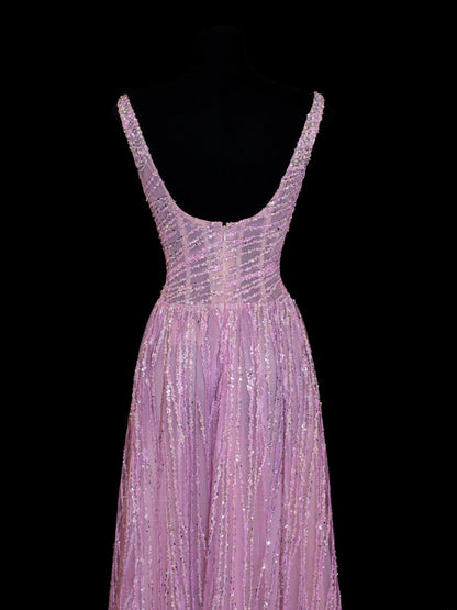 Preiswertes, paillettenbesetztes, formelles A-Linien-Kleid im Stil der 1950er Jahre mit eckigem Ausschnitt, rosa Falten und Perlenbesatz – ein beeindruckendes langes Ballkleid oder Abendkleid für festliche Anlässe (SA004).