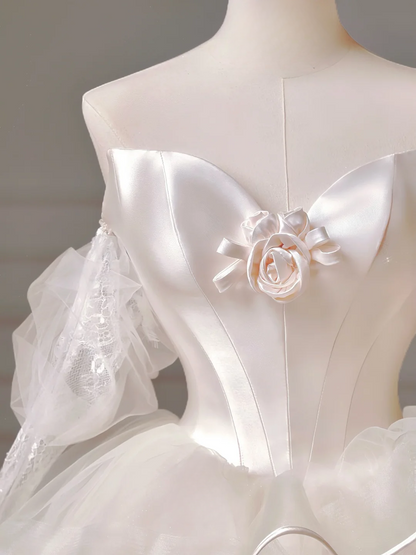 Robe de mariée longue de princesse, robe de bal épaules dénudées, manches longues, tulle plissé, traîne, robe de mariée blanche AQ005