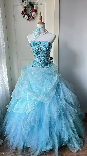 Langes trägerloses Sweet 16-Kleid aus blauem Organza, ärmelloses Ballkleid zum 16. Geburtstag RC0375