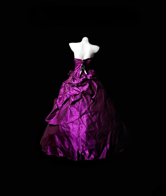 Pretty Ball Gown Strapless Purple Satin Quince Dress Long 15 Quinceanera Dresses Photo Ideas Formal Outfit RB6358