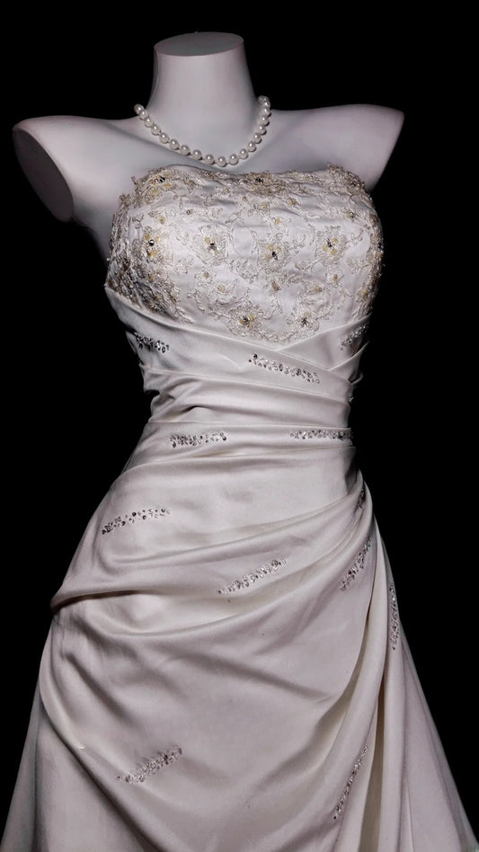 Vintage Wedding Dress Mermaid Strapless Satin With Corset Fitted Back White Bridal Gown for Big Day RB9814