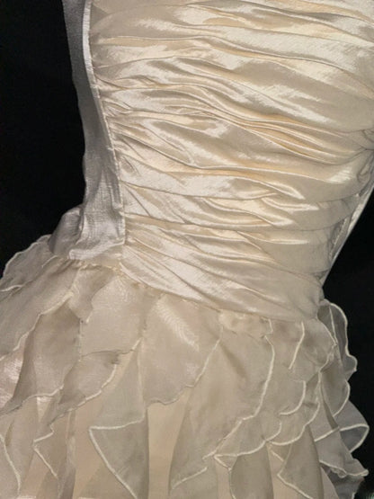 Robes de bal de fin d'année modestes, sans bretelles, champagne clair, courtes, pour l'école secondaire, pour les élèves de 3e, d'inspiration pour le bal de promo, robe de soirée RB3349