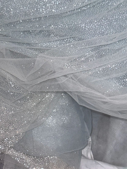 Ätherische Ballkleider schulterfrei Weiß Pailletten mit Flügelärmeln Tüll Garten Hochzeitskleider RB3350