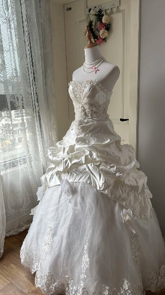 Sweet 16 Dresses Long Sweetheart White Taffeta Ball Gown Sleeveless Sweet Sixteen Birthday Gown RC0378