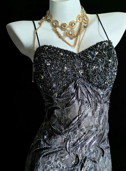 Robe de soirée sirène unique à fines bretelles en dentelle grise style années 90 avec perles, robe de bal longue, robe d'anniversaire pour les 20 ans AS008