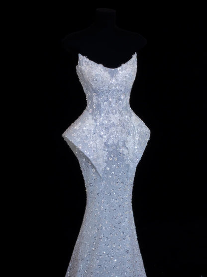 Paillettenbesetztes, trägerloses Meerjungfrauen-Abendkleid mit Falten und Cape-Stil, elegantes langes Tüll-Abendkleid, Partykleid SA008